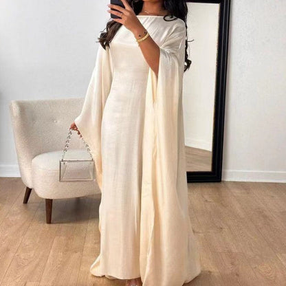 Robe longue élégante en satin fluide pour femmes